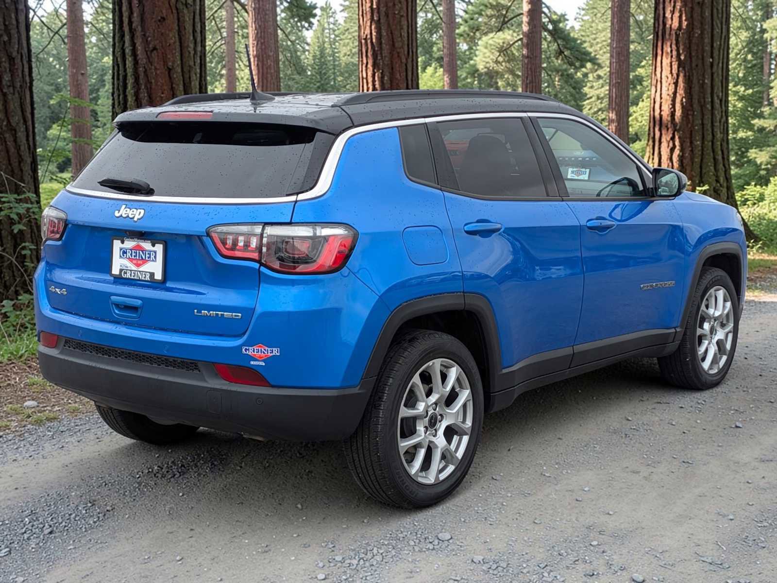 Used 2025 Jeep Compass Limited AWD/4WD image 6