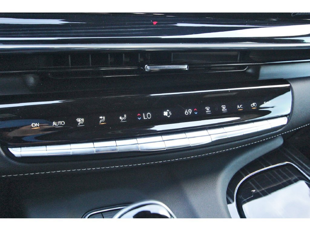 Used 2024 Cadillac Escalade Sport w/ LPO, ONYX Package AWD/4WD image 28