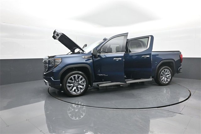 Used 2022 GMC Sierra 1500 Denali w/ Denali Reserve Package image 44