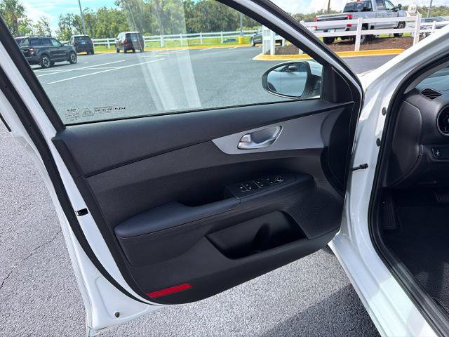 Used 2023 Kia Forte LXS FWD image 14