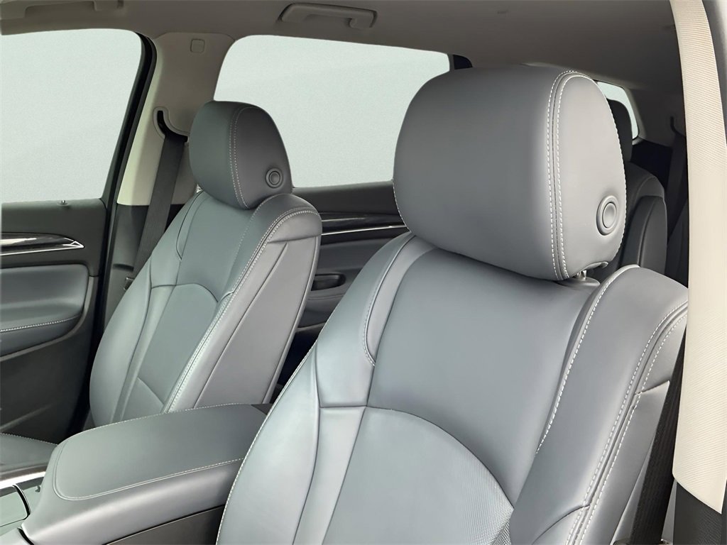 Used 2021 Buick Enclave Essence w/ Sport Touring Edition image 24