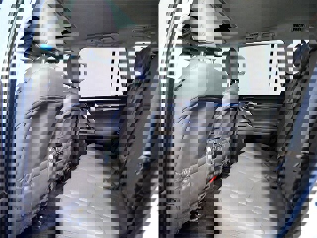 Used 2021 Lexus GX 460 Premium w/ Premium Package image 14