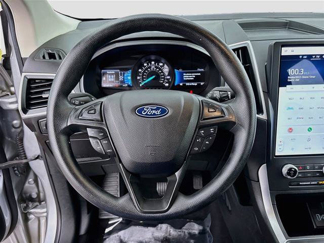 Certified 2022 Ford Edge SE w/ Black Appearance Package AWD/4WD image 12