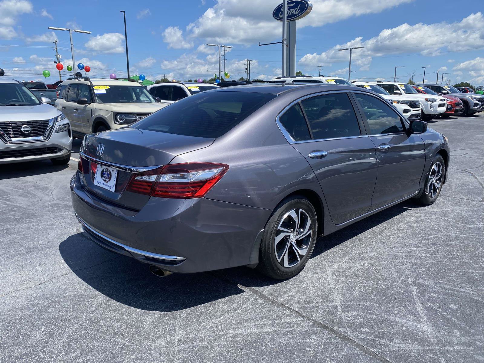 Used 2017 Honda Accord LX image 7