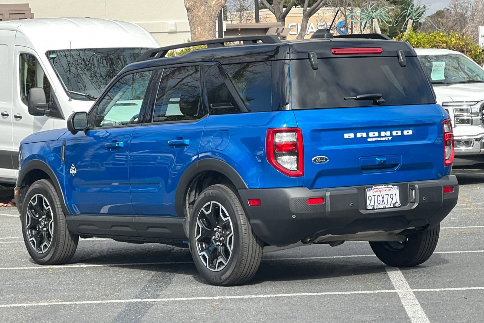 Certified 2025 Ford Bronco Sport Outer Banks w/ Outer Banks Tech Package+ image 3