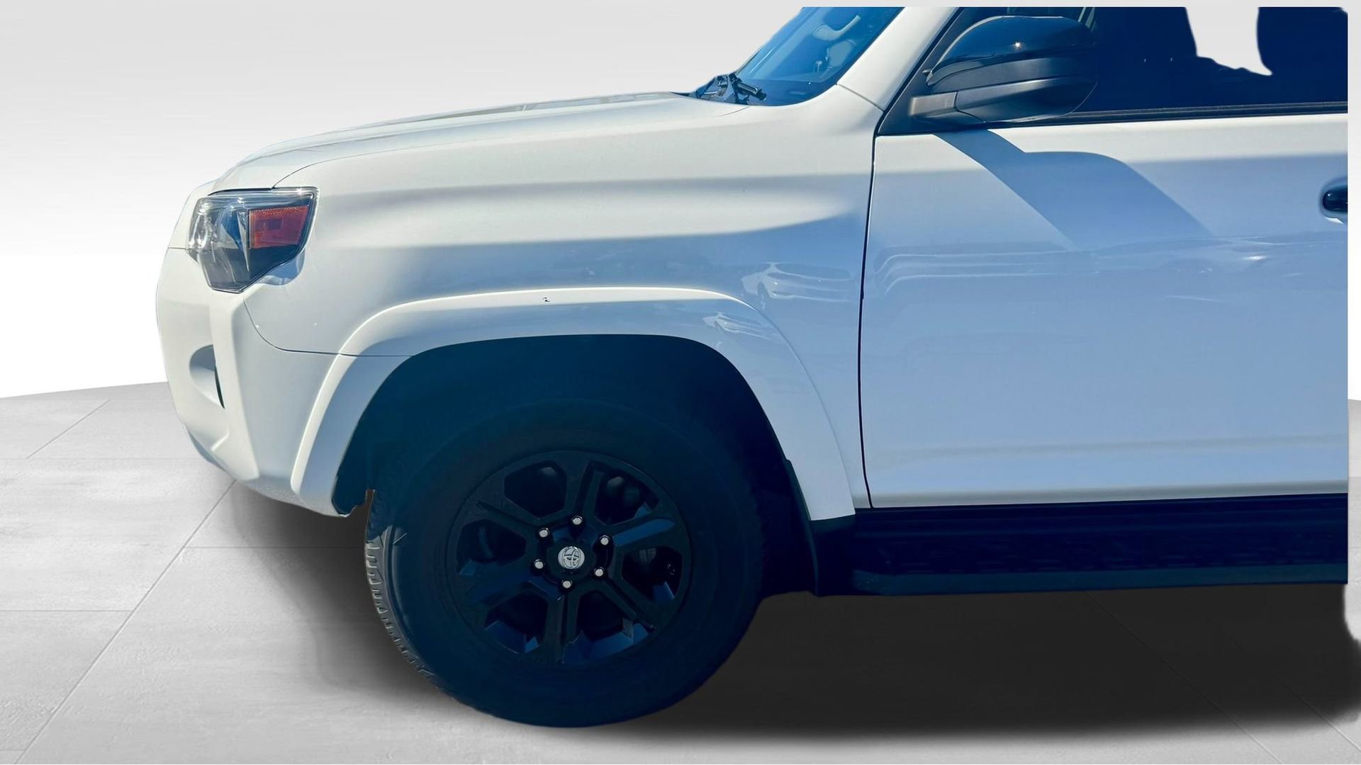 Used 2024 Toyota 4Runner SR5 image 17