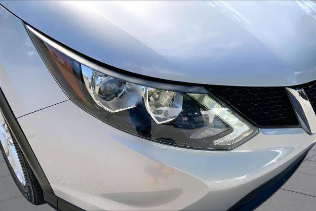 Used 2018 Nissan Rogue Sport SV w/ SV All-Weather Package AWD/4WD image 27