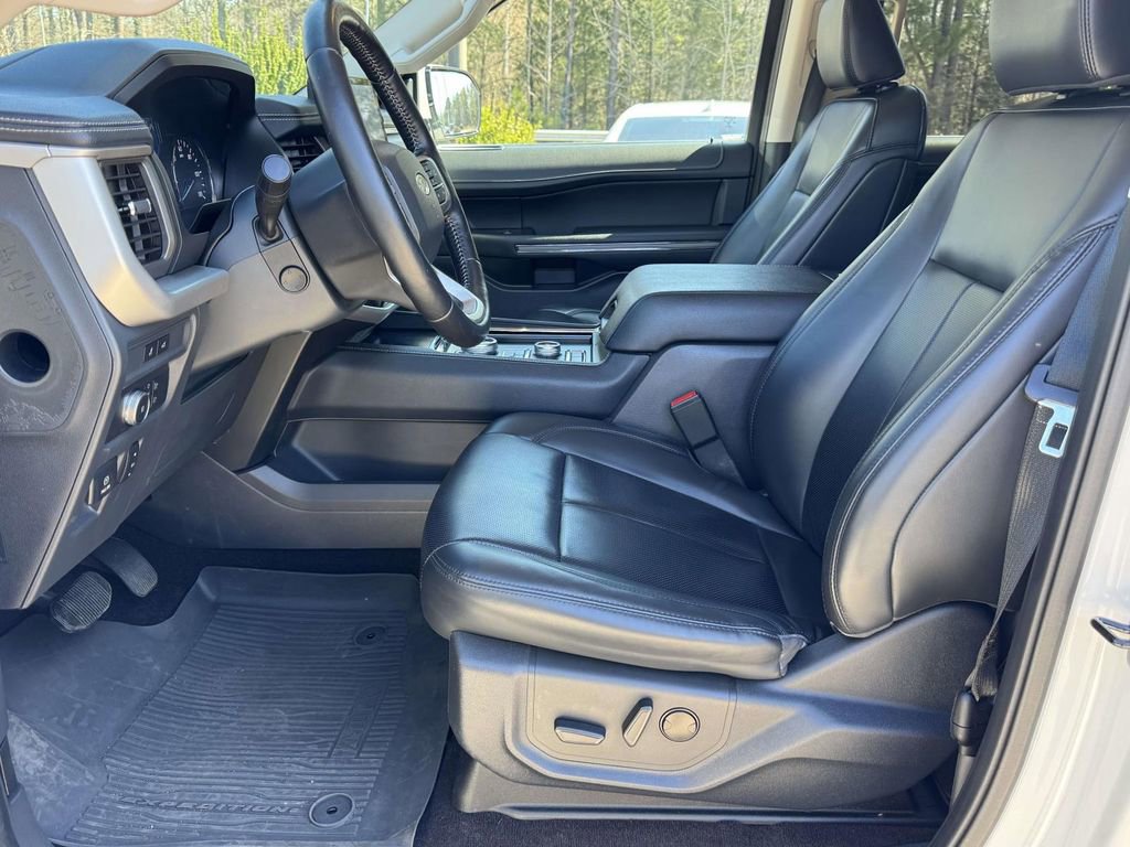Certified 2022 Ford Expedition XLT image 25