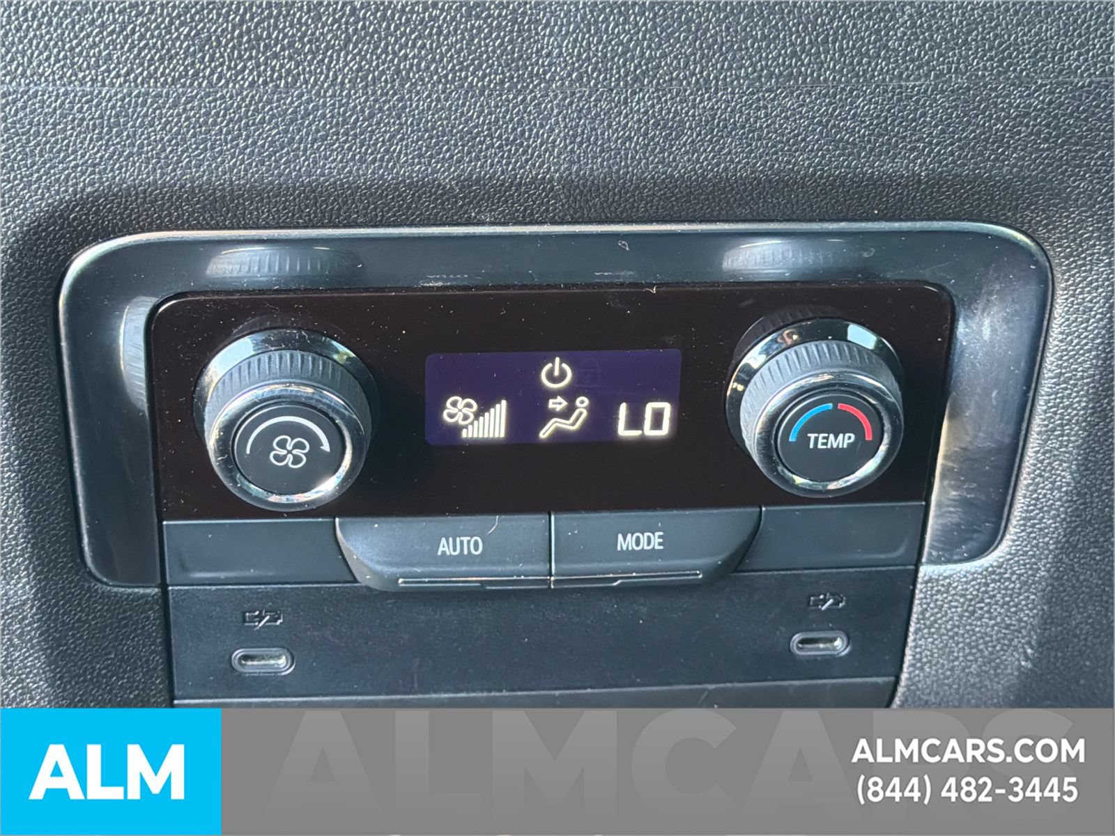Used 2025 Chevrolet Tahoe LT AWD/4WD image 28