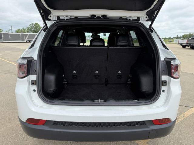 Used 2024 Jeep Compass Latitude AWD/4WD image 10