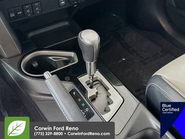 Used 2017 Toyota RAV4 Limited image 19