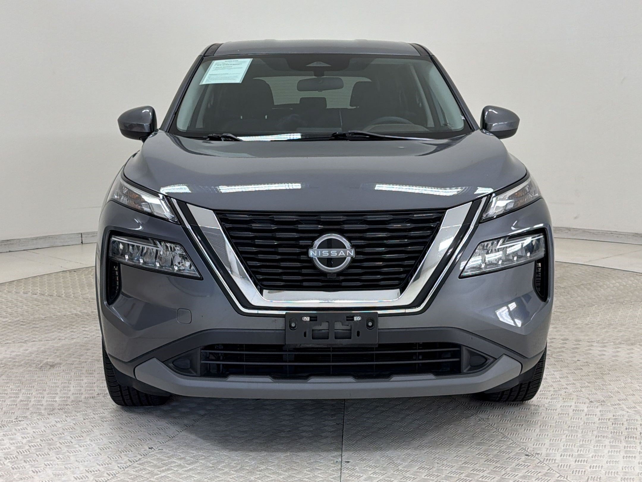 Used 2023 Nissan Rogue SV FWD image 6