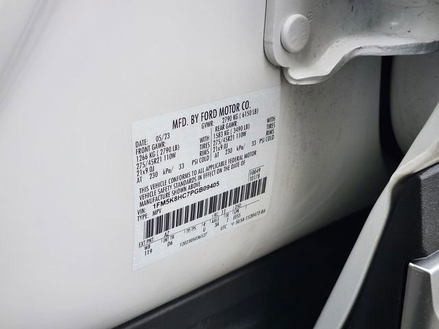 Certified 2023 Ford Explorer Platinum w/ Technology Package AWD/4WD image 37
