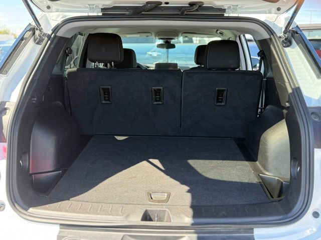 Used 2025 Chevrolet Blazer LT AWD/4WD image 25