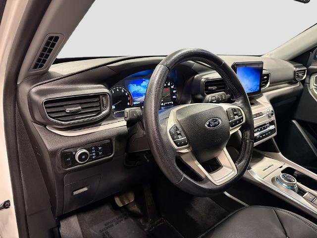Certified 2023 Ford Explorer XLT w/ Equipment Group 202A image 9