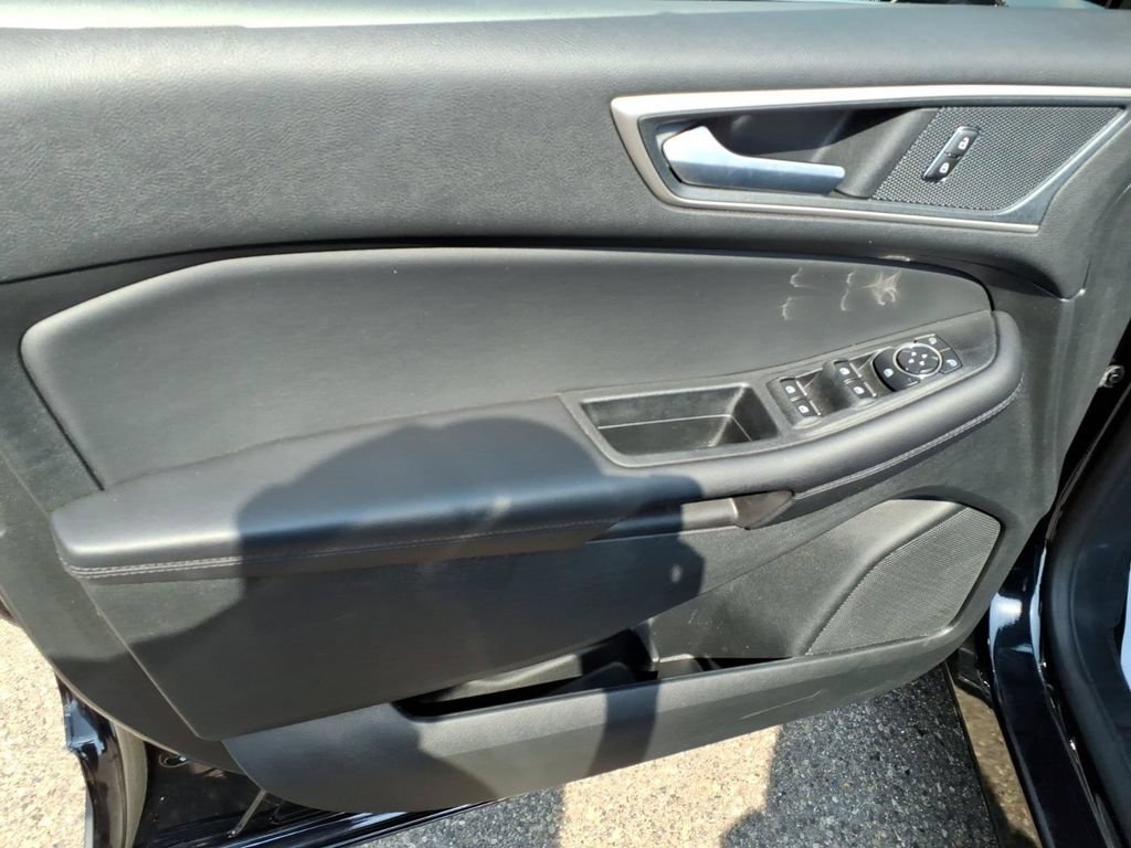 Certified 2024 Ford Edge SEL AWD/4WD image 12