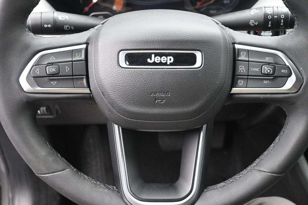 Used 2023 Jeep Compass Limited AWD/4WD image 15