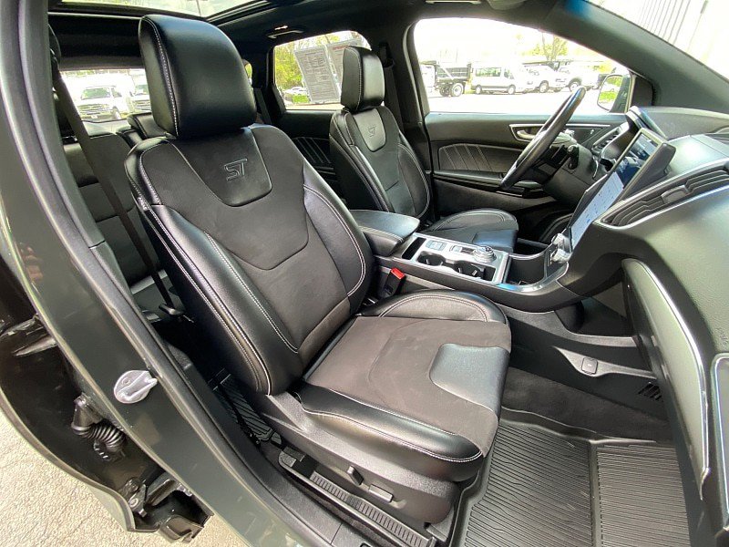 Certified 2022 Ford Edge ST w/ Equipment Group 401A AWD/4WD image 28
