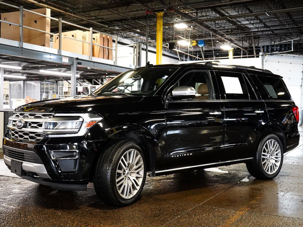 Certified 2023 Ford Expedition Platinum AWD/4WD image 3