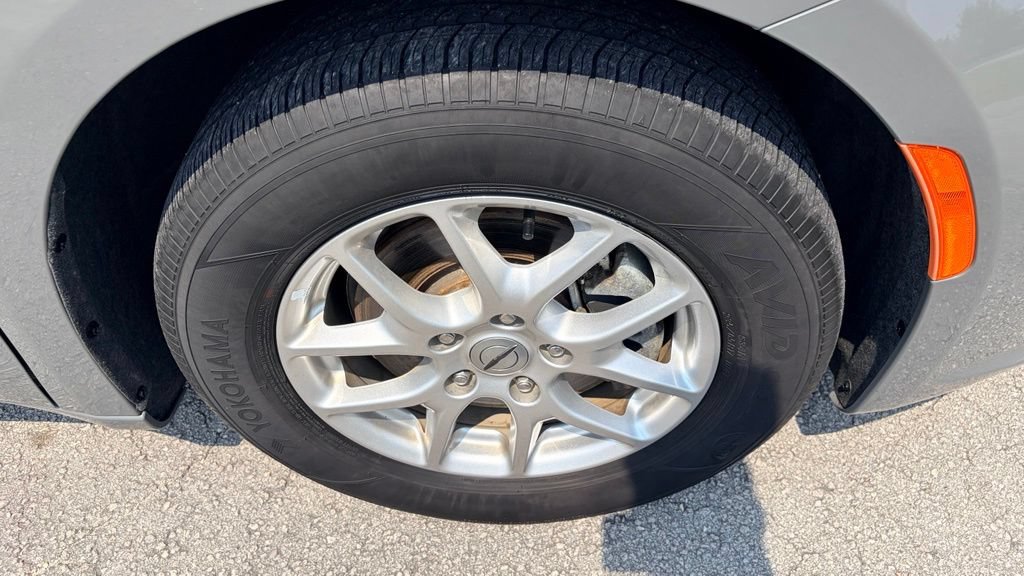 Used 2025 Chrysler Pacifica Select FWD image 30