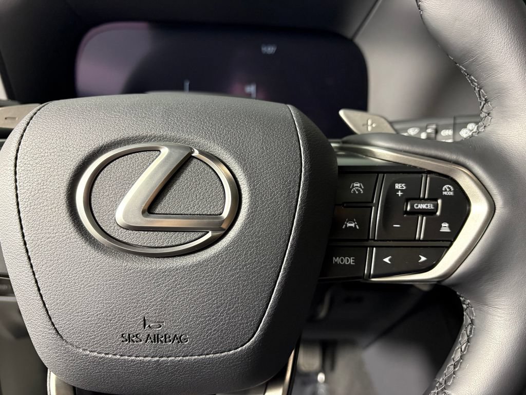 Used 2025 Lexus GX 550 w/ Accessory Package (CT) AWD/4WD image 22