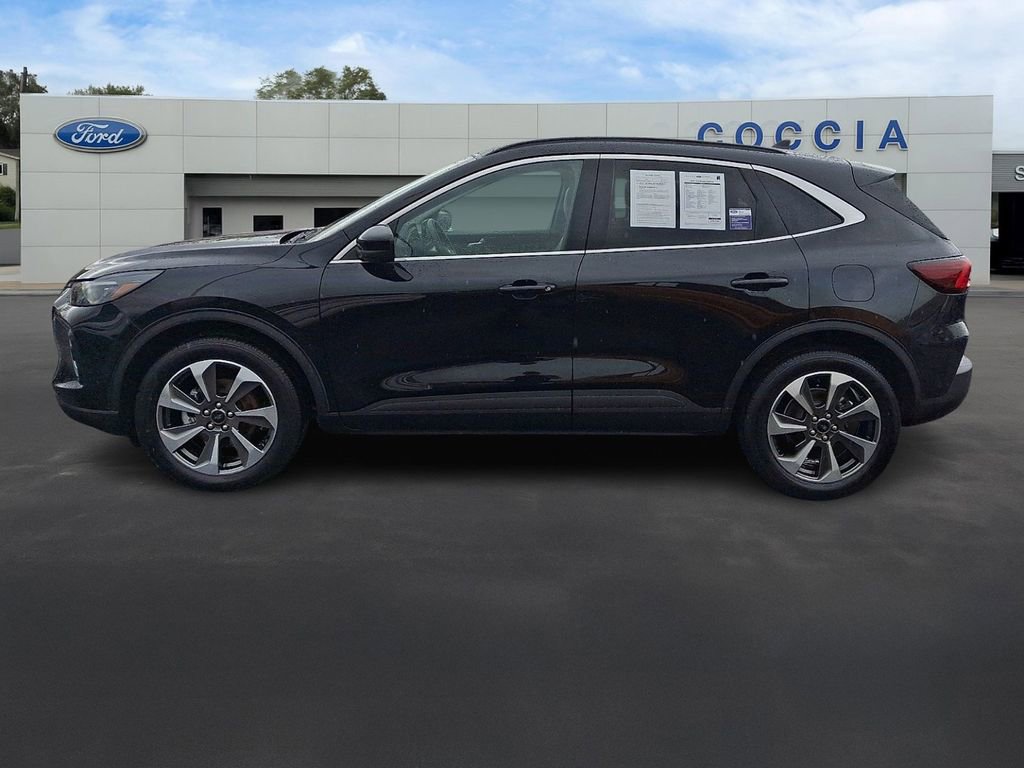 Certified 2023 Ford Escape Platinum w/ Premium Technology Package AWD/4WD image 7