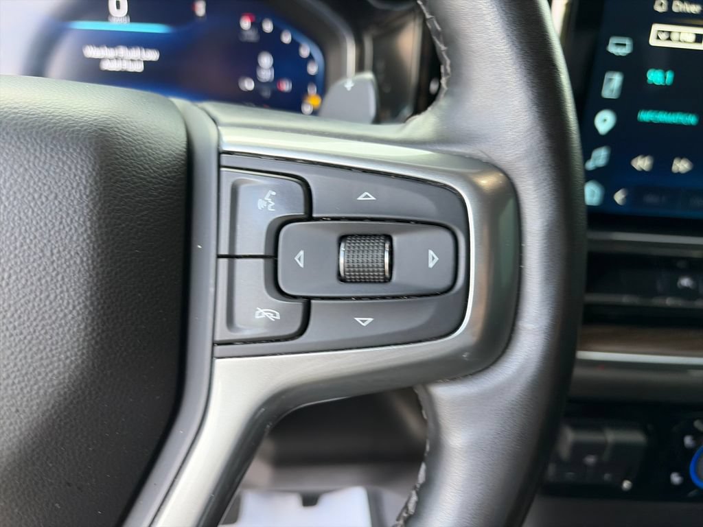 Used 2025 Chevrolet Silverado 1500 RST AWD/4WD image 23