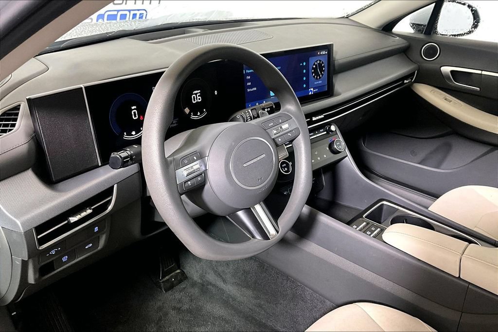 Used 2025 Hyundai Sonata SEL FWD image 10