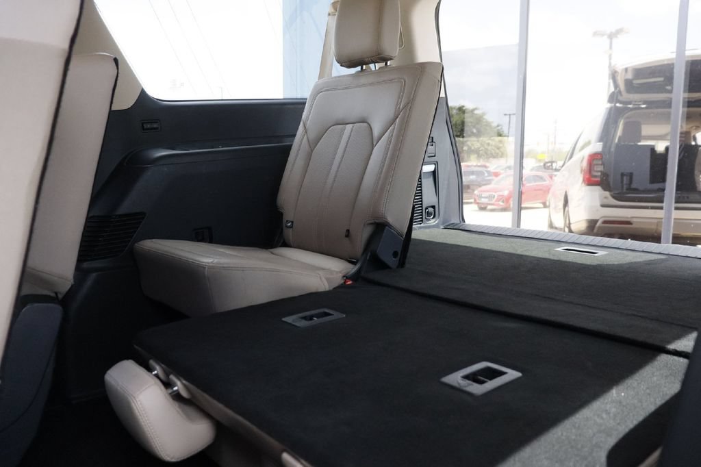 Certified 2024 Ford Expedition Max Limited RWD image 24