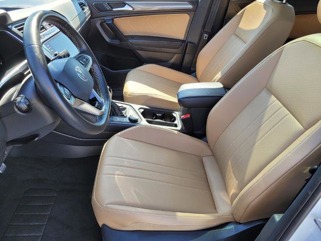 Used 2023 Volkswagen Tiguan SE R-Line AWD/4WD image 16