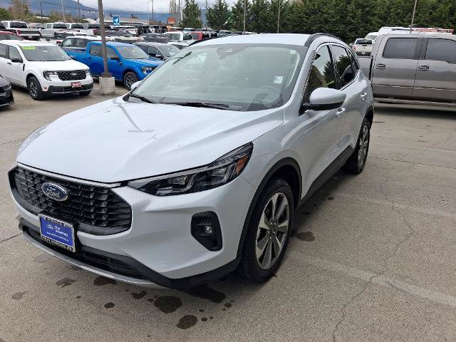 Certified 2025 Ford Escape Platinum AWD/4WD image 3