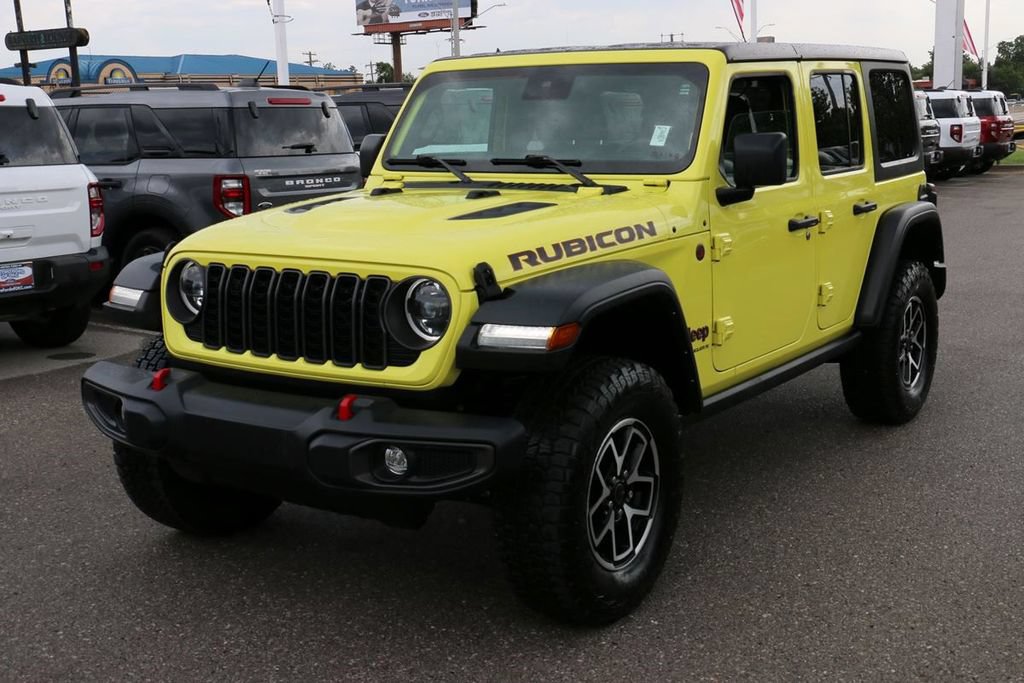 Used 2024 Jeep Wrangler Unlimited Rubicon AWD/4WD image 2