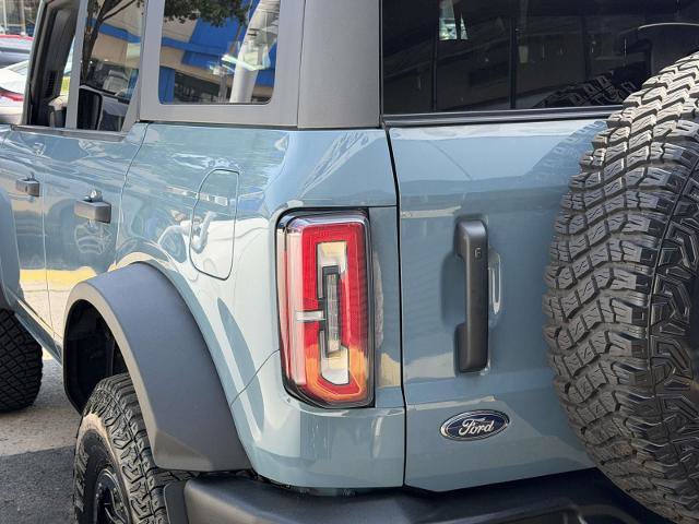 Certified 2023 Ford Bronco Wildtrak AWD/4WD image 10