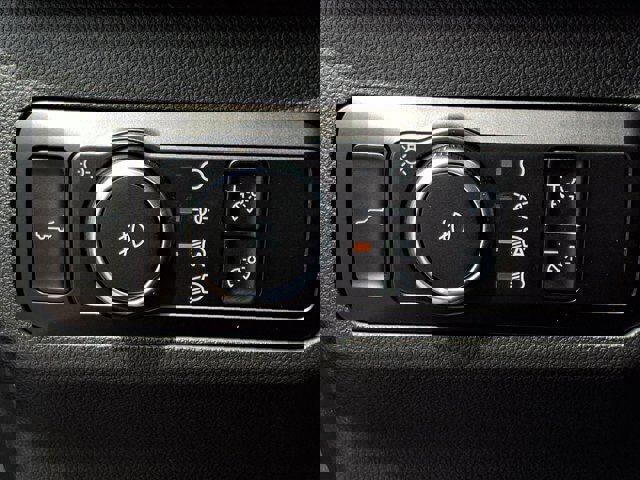 Certified 2023 Ford Escape ST-Line Select w/ Tech Pack #1 image 20