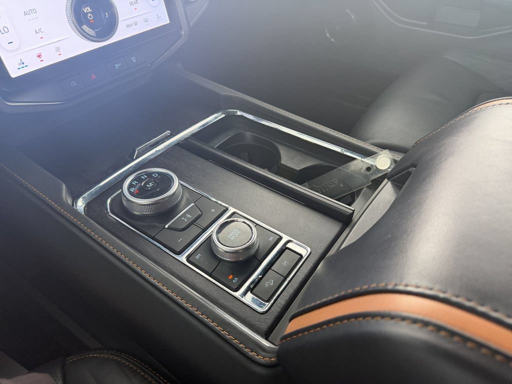 Certified 2023 Ford Expedition Platinum AWD/4WD image 40