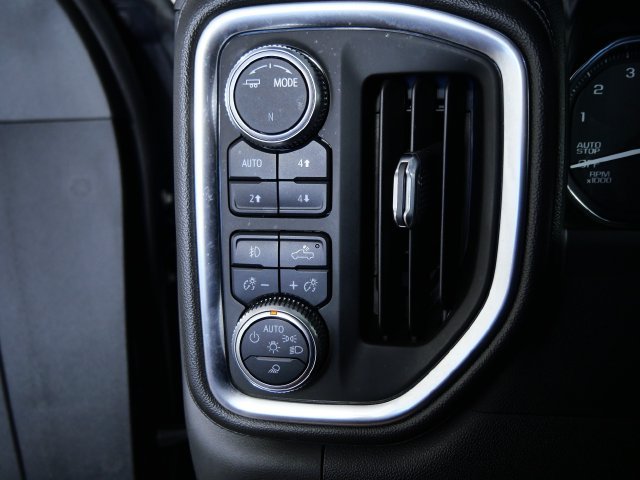 Used 2020 GMC Sierra 1500 SLT w/ SLT Premium Plus Package AWD/4WD image 25