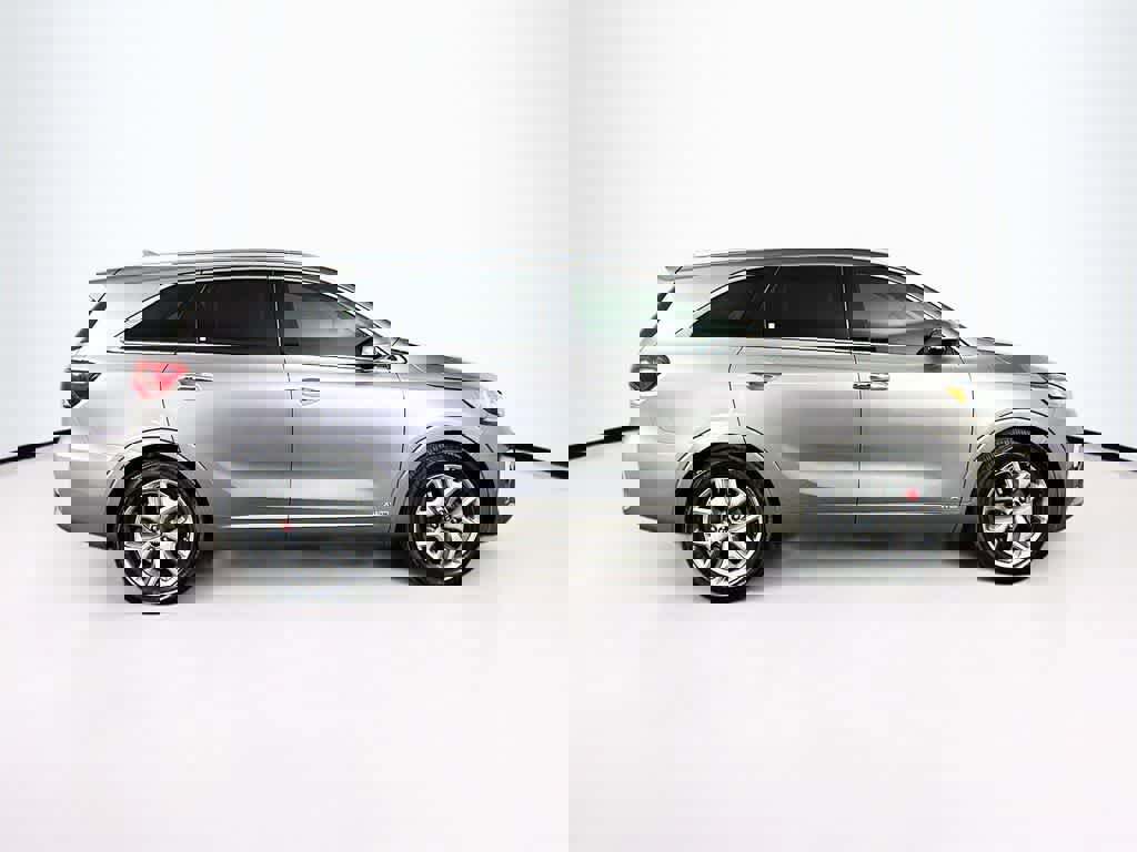 Used 2019 Kia Sorento SX image 26