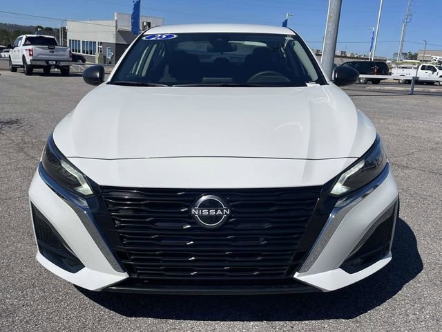 Used 2025 Nissan Altima 2.5 SV image 10