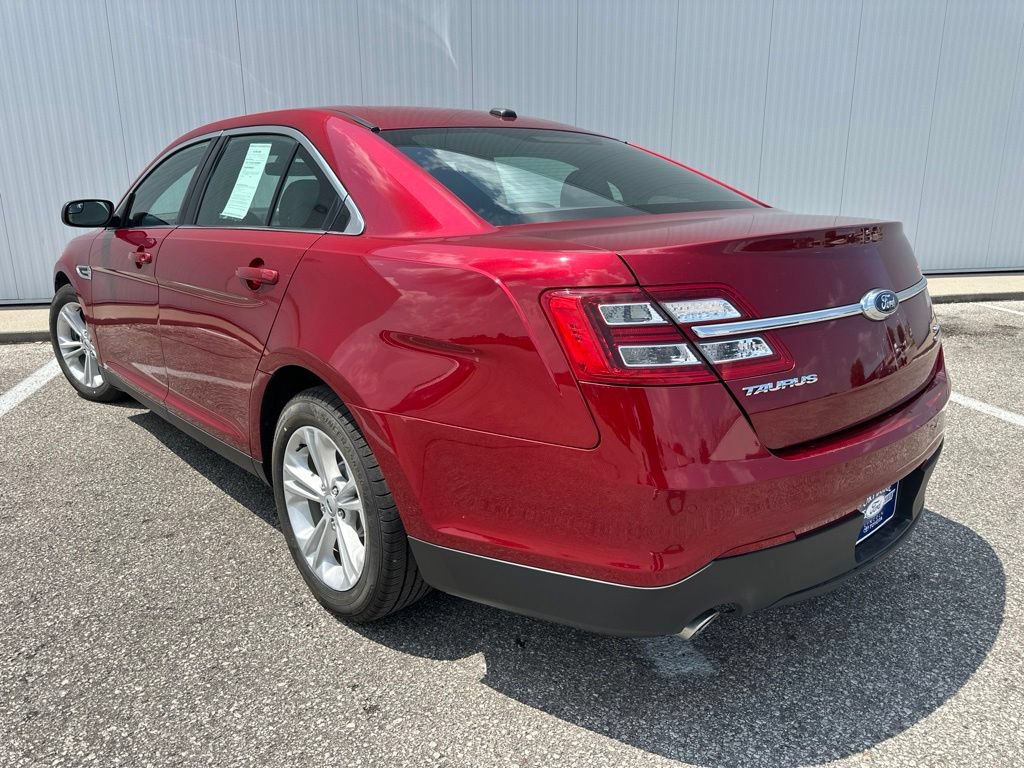 Certified 2018 Ford Taurus SEL w/ Equipment Group 201A FWD image 5