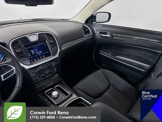 Used 2022 Chrysler 300 Touring image 24