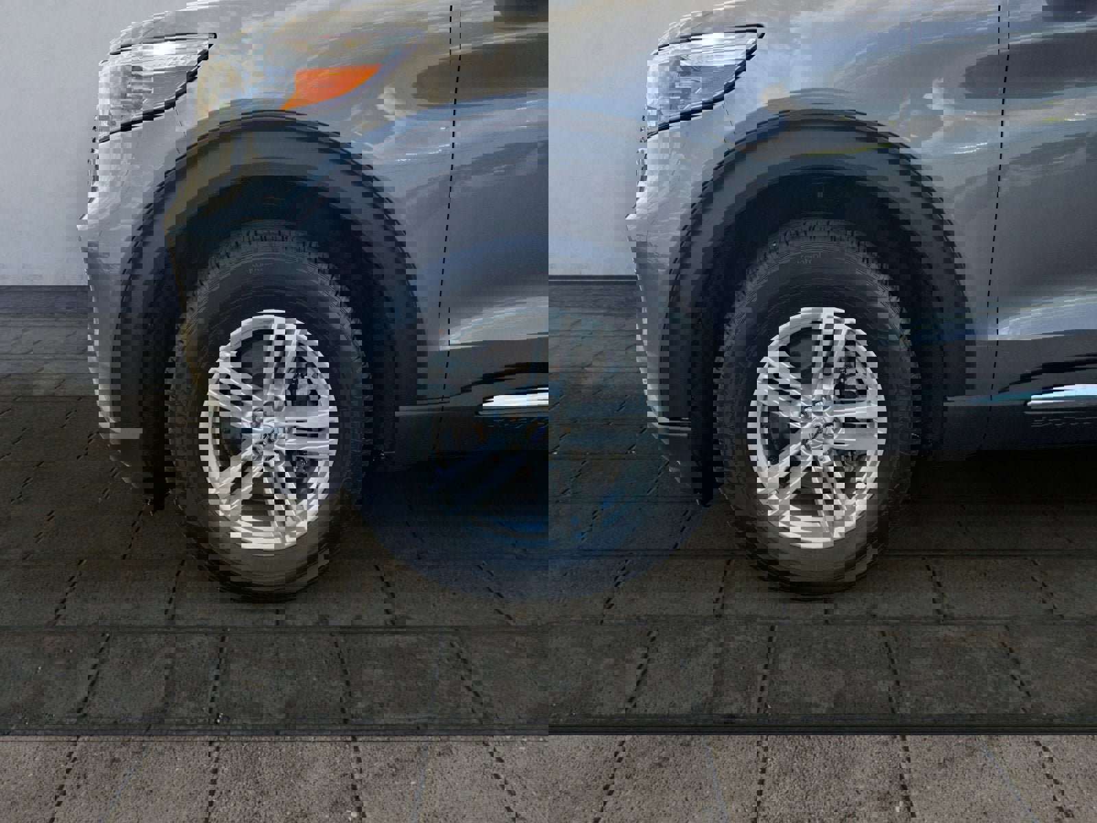 Certified 2022 Ford Explorer XLT image 26