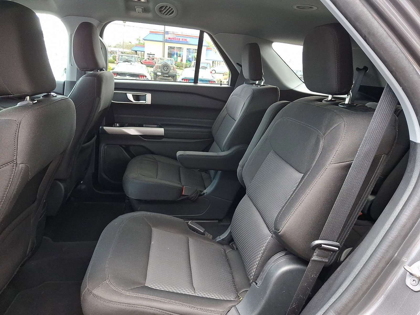 Certified 2023 Ford Explorer XLT image 11