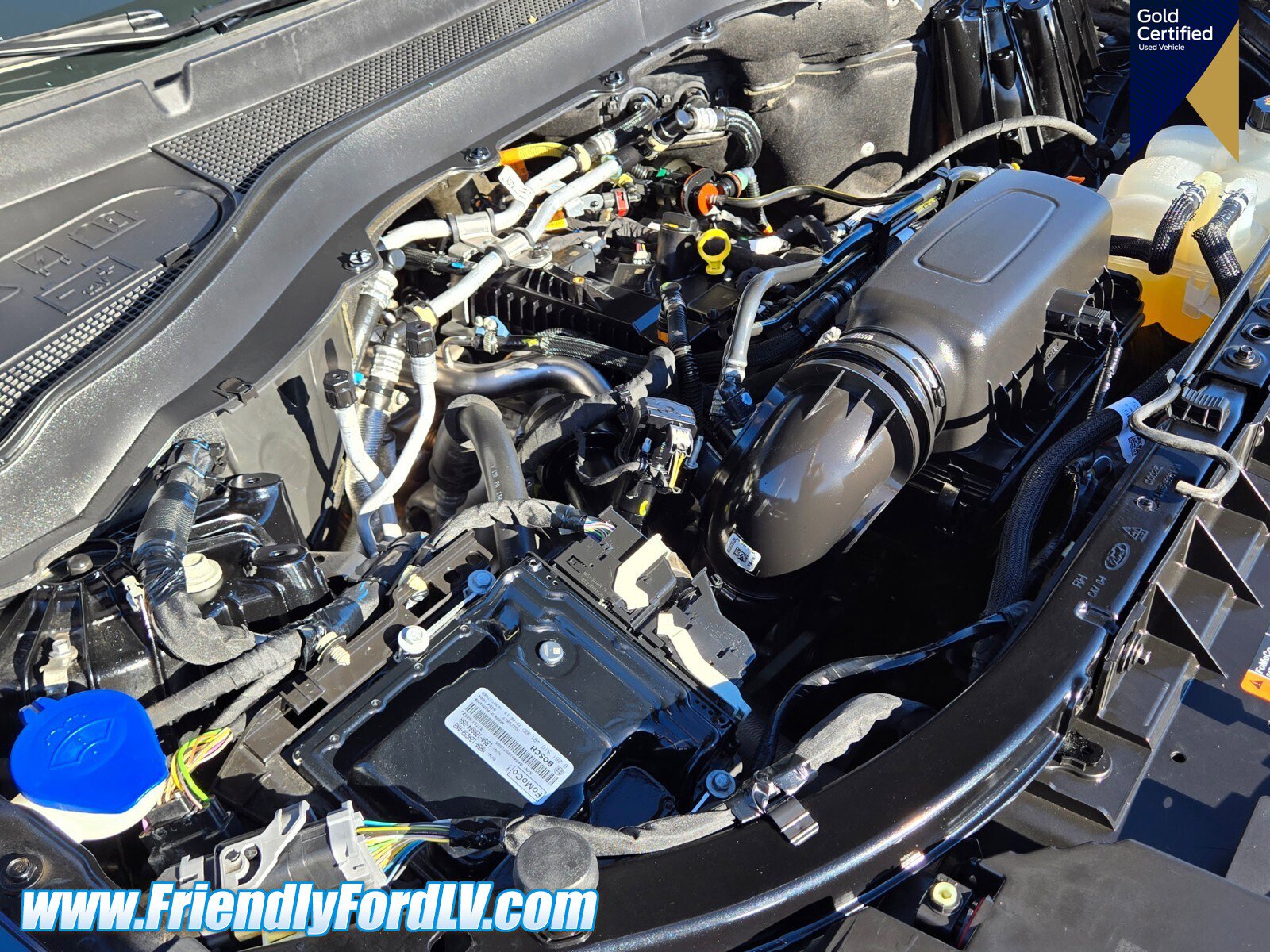 Certified 2022 Ford Explorer XLT w/ Equipment Group 202A image 17