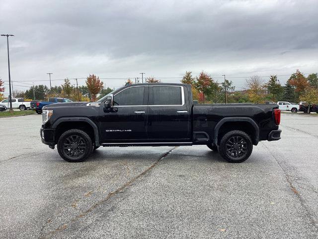 Used 2023 GMC Sierra 2500 Denali w/ Denali Black Diamond Edition AWD/4WD image 2