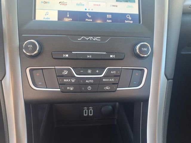 Certified 2020 Ford Fusion SE image 18