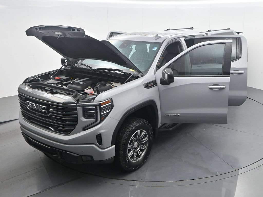 Used 2024 GMC Sierra 1500 AT4 w/ Technology Package AWD/4WD image 47