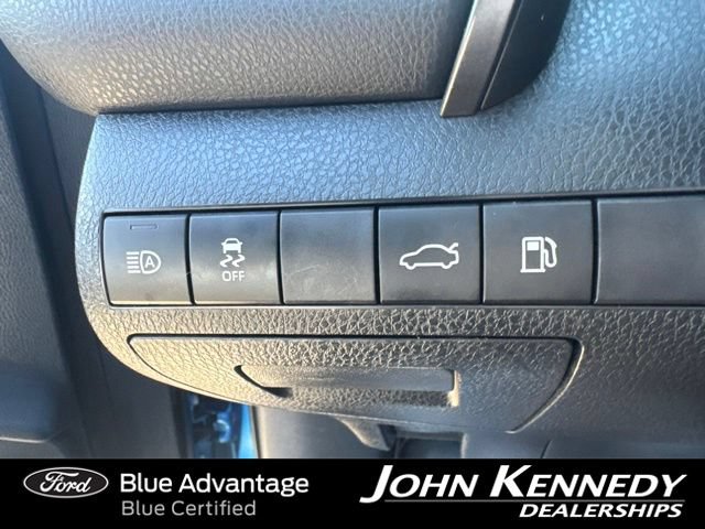 Used 2018 Toyota Camry SE w/ Convenience Package FWD image 10