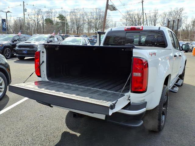 Used 2019 Chevrolet Colorado LT w/ Redline Special Edition AWD/4WD image 26