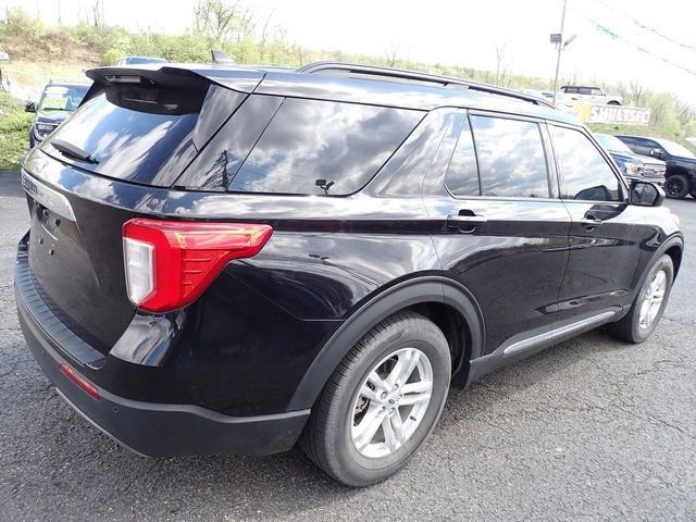 Certified 2023 Ford Explorer XLT w/ Equipment Group 202A RWD image 4