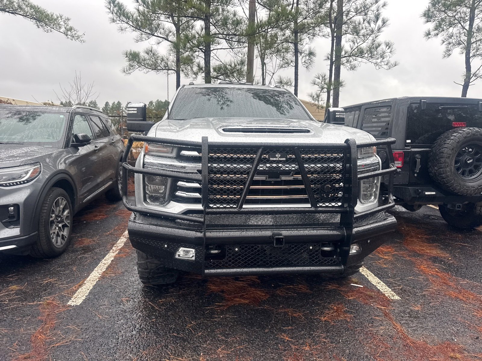 Used 2020 Chevrolet Silverado 3500 High Country w/ LPO, Dark Essentials Package image 2